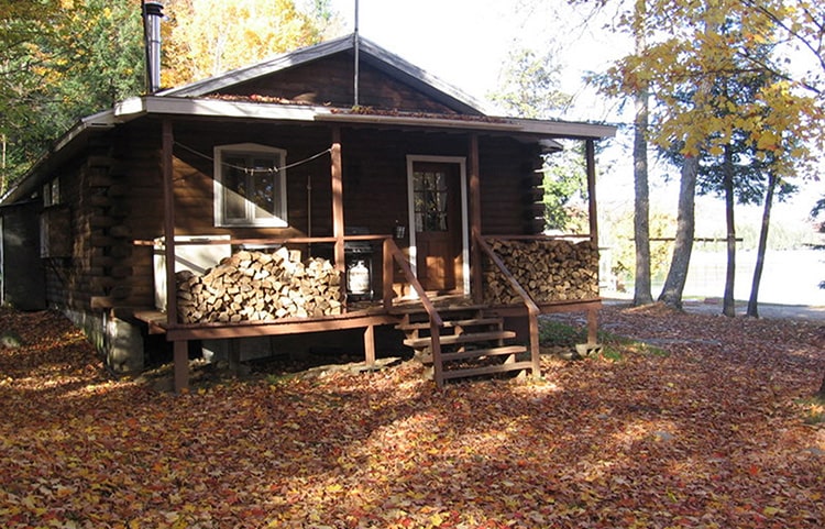 Cabin LE TRAPPEUR CAMP — Pourvoirie Boismenu – Pourvoirie Boismenu