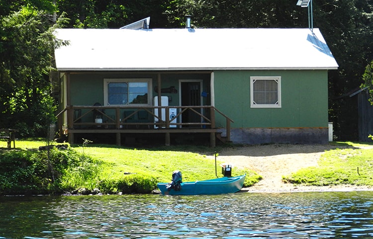CHALET IROQUOIS – Pourvoirie Boismenu