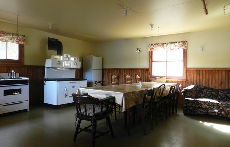 CHALET IROQUOIS – Pourvoirie Boismenu