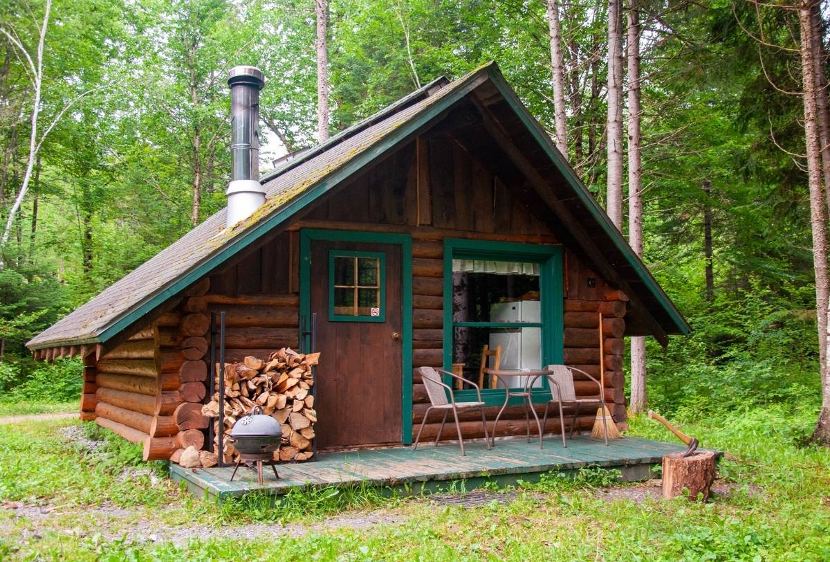 CAMP LA PETITE INDIENNE – CAMP LA PETITE INDIENNE