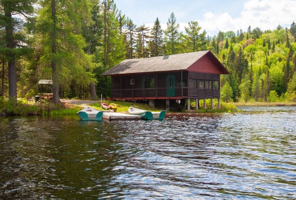 CHALET LAC CANARD 1 – Pourvoirie Club Hosanna