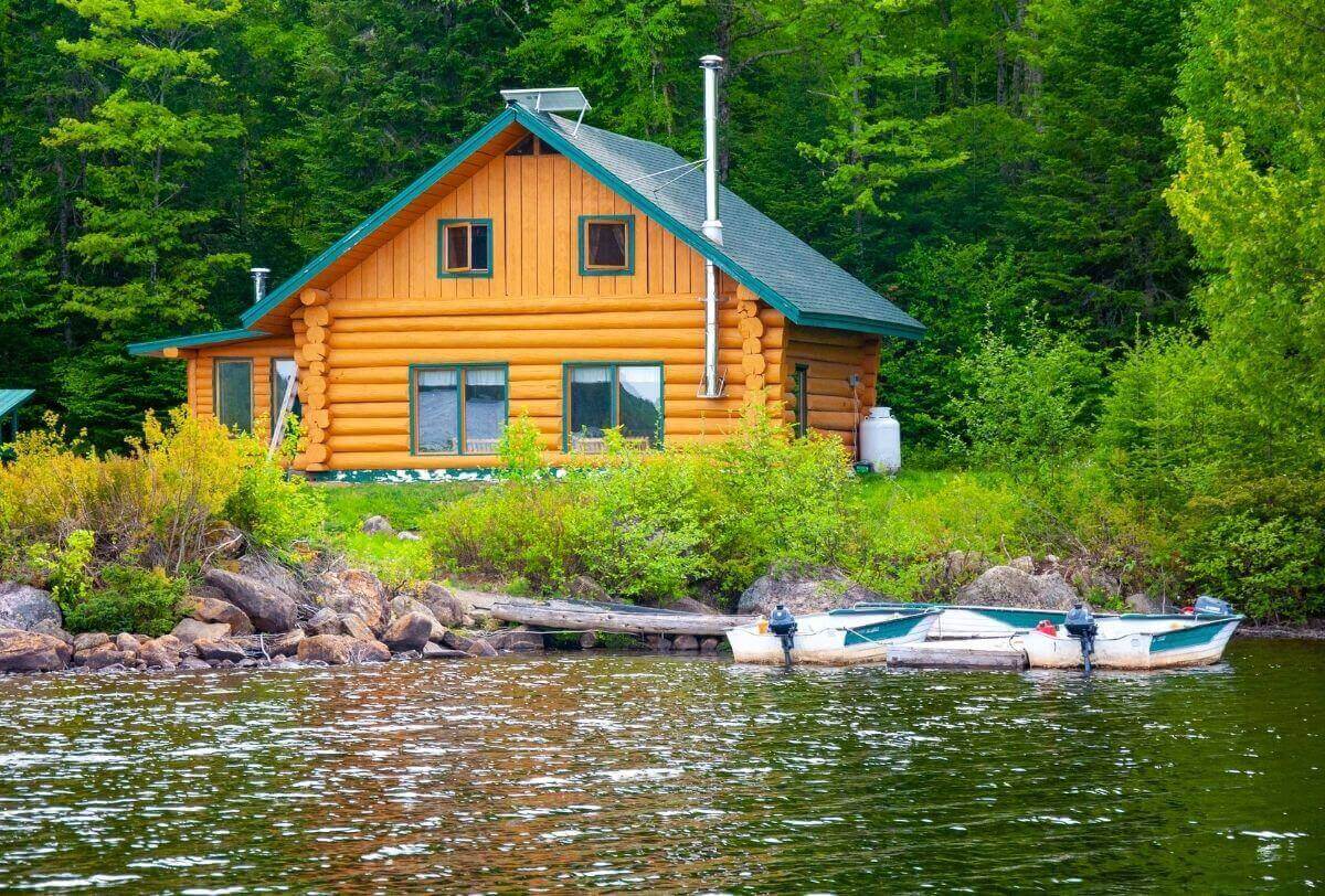 CHALET LAC CARIBOU 2 – Pourvoirie Club Hosanna
