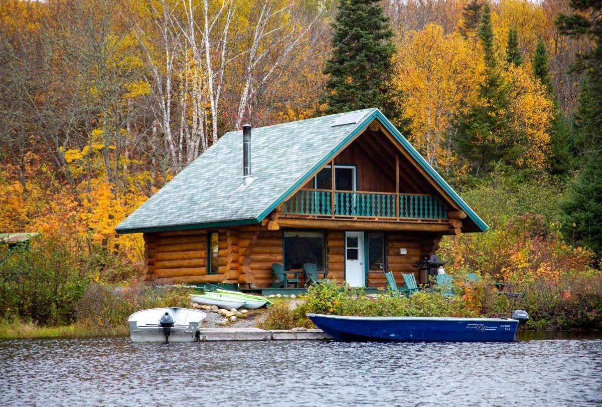 CHALET LAC JIMMY – Pourvoirie Club Hosanna