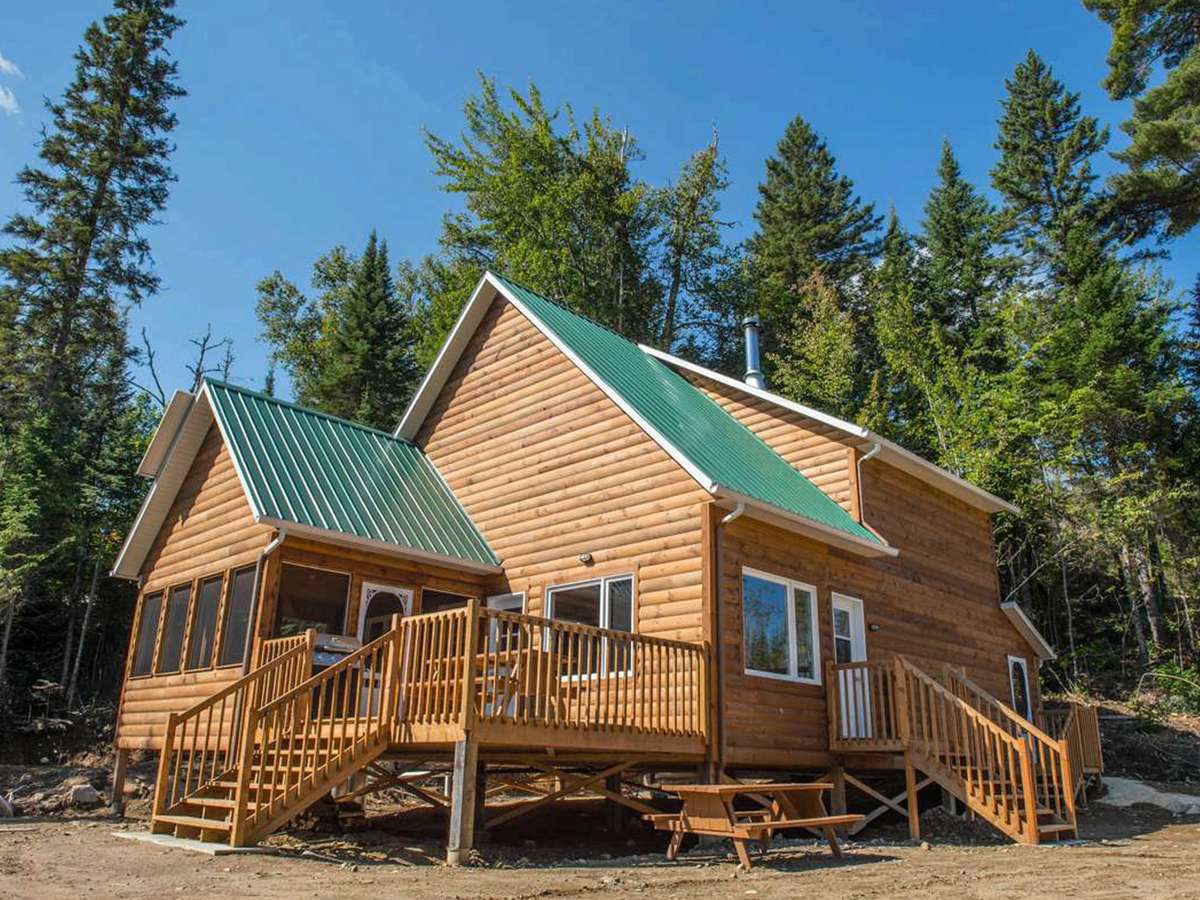 Cabin BOREAL CHALET — Pourvoirie Coin Lavigne – Pourvoirie Coin Lavigne