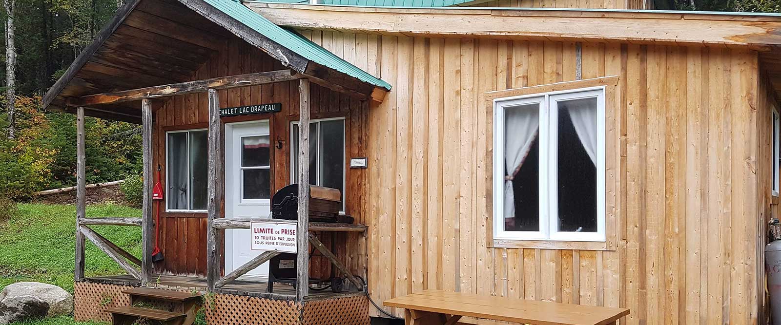 CABIN DRAPEAU – CABIN DRAPEAU