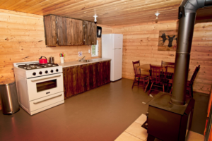 CHALET 5 — Pourvoirie des Grands Ducs – Pourvoirie des Grands Ducs