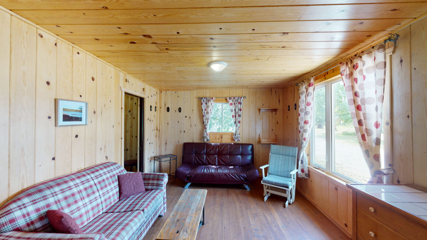 CHALET 5 - THE WOODPECKER – CHALET 5 - THE WOODPECKER