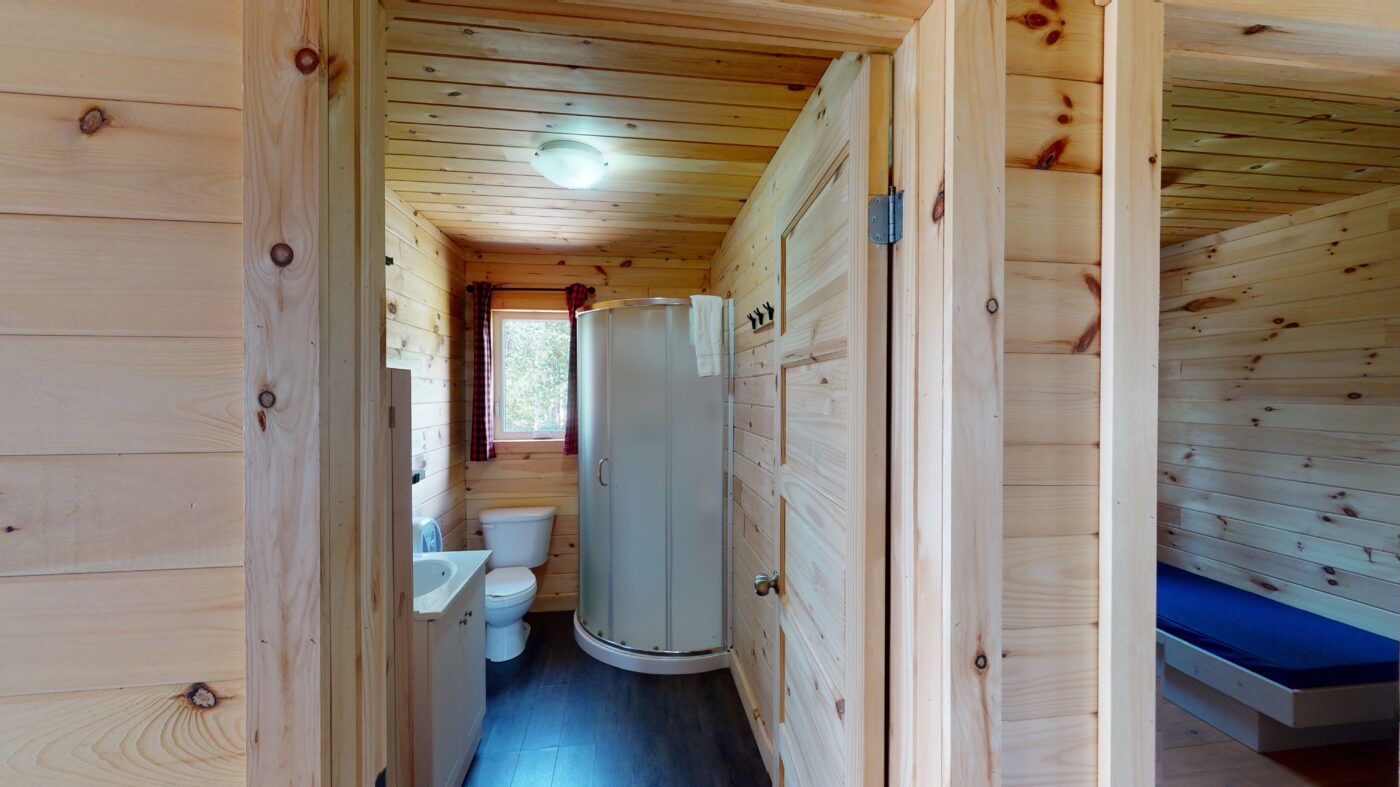 CHALET 8 - L'HIRONDELLE – Pourvoirie du Club Bataram