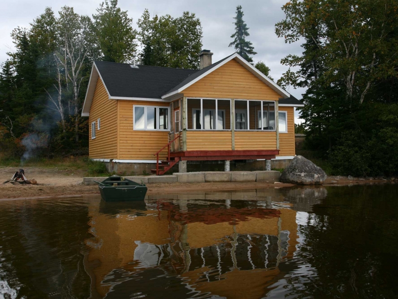 SUZY CABIN – Pourvoirie du Club Bataram