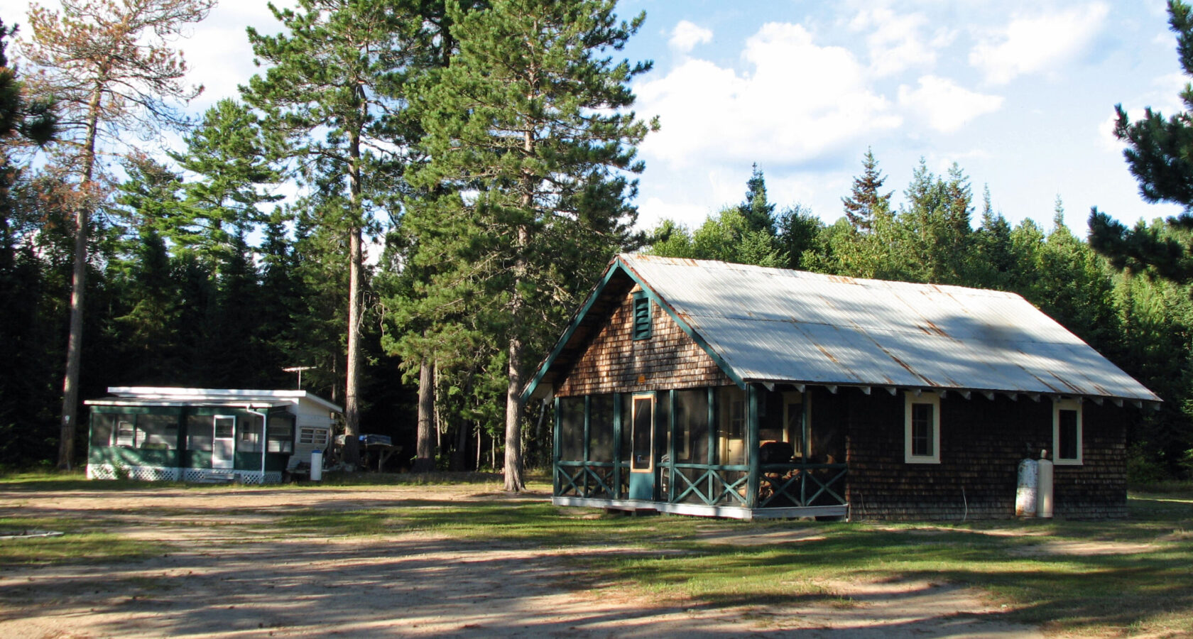 L'OURS CABIN – Pourvoirie du Club Gatineau