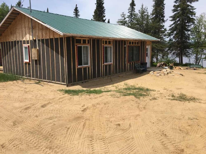 CABIN 8 — Pourvoirie du Lac à l'Ours Blanc – Pourvoirie du Lac à l'Ours Blanc