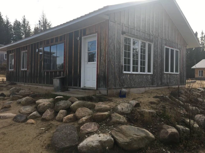 CABIN 8 – Pourvoirie du Lac à l'Ours Blanc