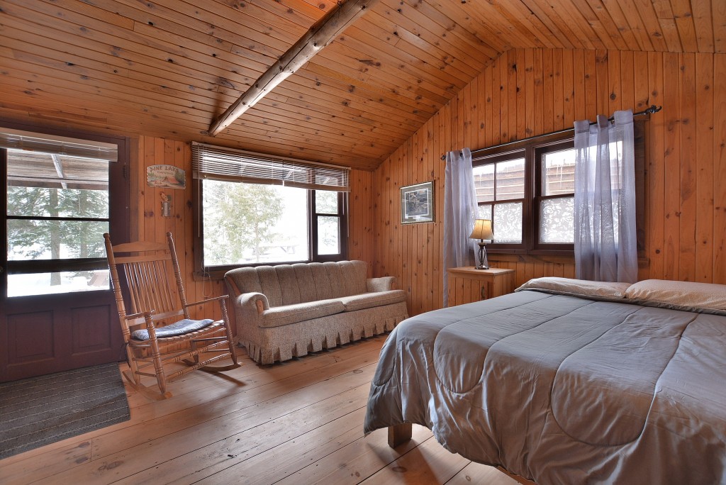 CHALET LE CASTOR — Pourvoirie du Lac Berval – Pourvoirie du Lac Berval