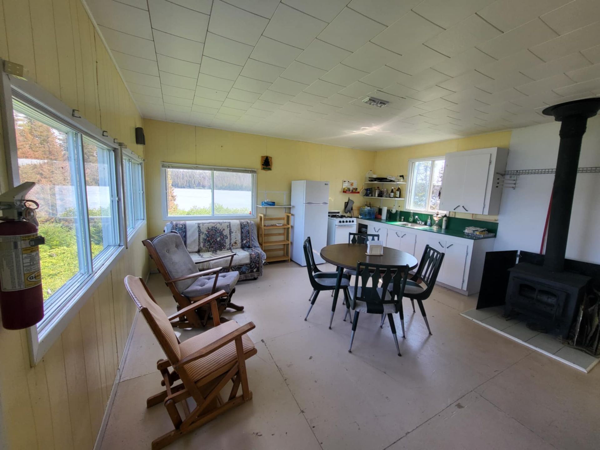 CHALET DU LAC HOLT – CHALET DU LAC HOLT