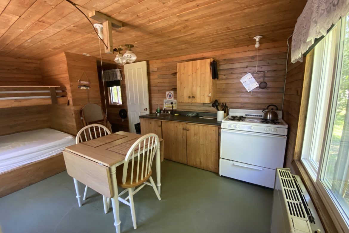 CAMP COLIBRI – Pourvoirie du Lac Matchi-Manitou