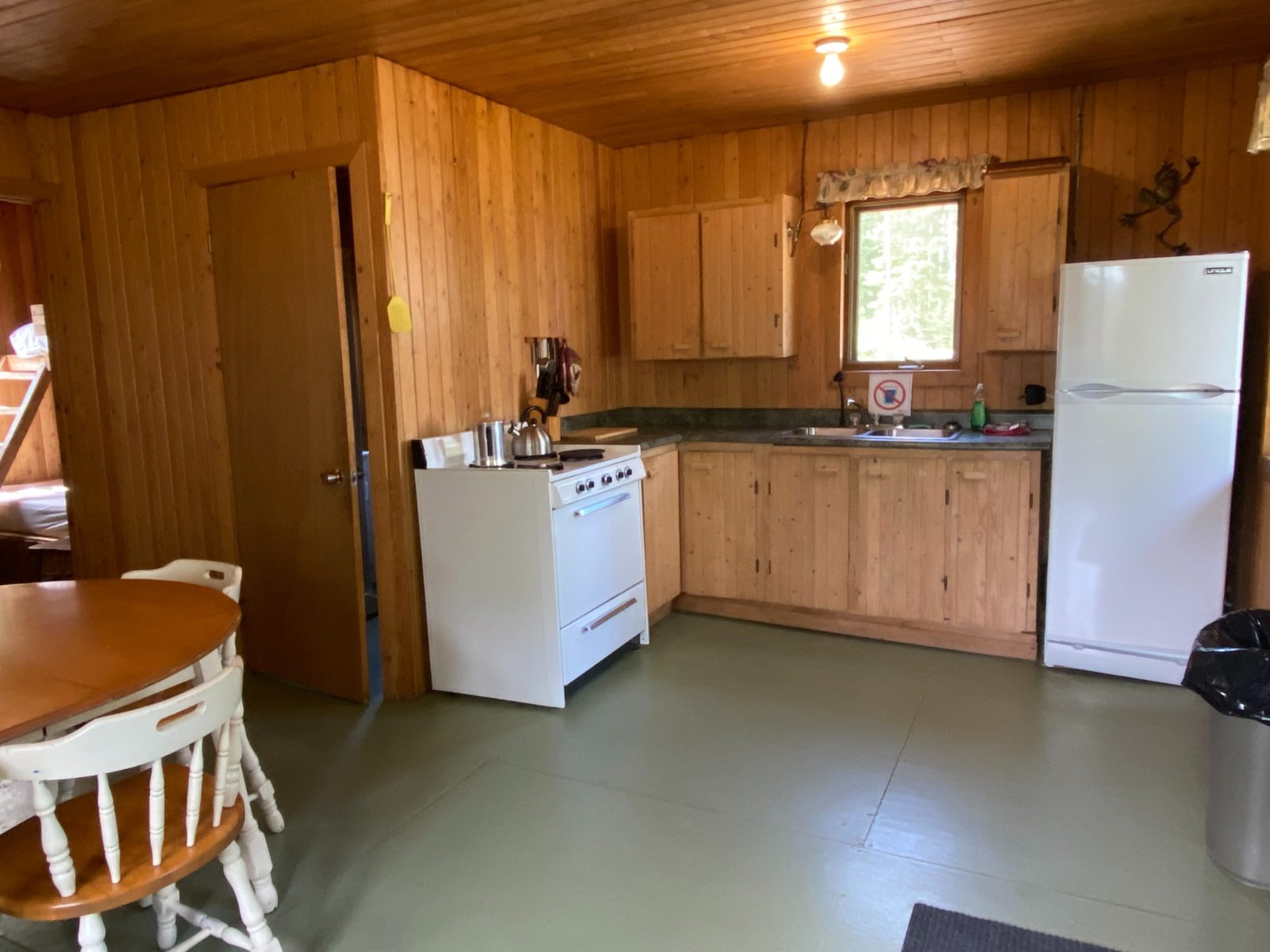 CHALET BALBUZARD — Pourvoirie du Lac Matchi-Manitou – Pourvoirie du Lac Matchi-Manitou