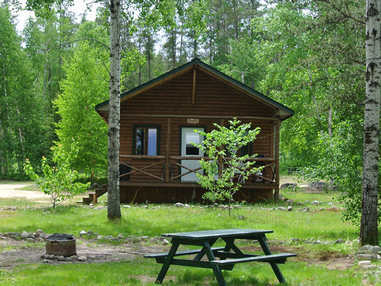 CHALET LE HUARD – Pourvoirie du Lac Matchi-Manitou