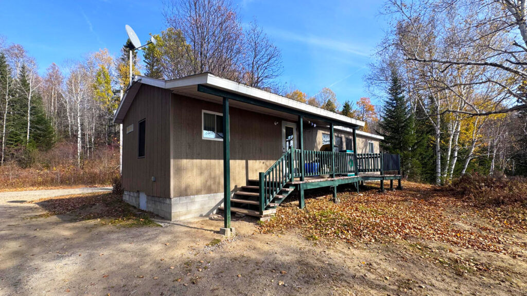 CHALET BOUCHETTE 1 — Pourvoirie Trudeau – Pourvoirie Trudeau
