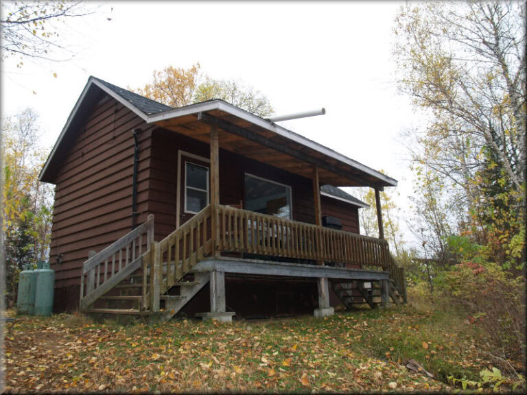 PIN 2 CABIN — Pourvoirie Trudeau – Pourvoirie Trudeau