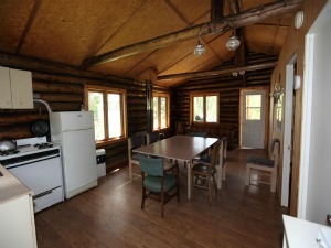 LE COUGAR CABIN – Pourvoirie Fer à Cheval