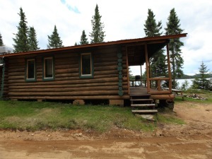 LE COUGAR CABIN – Pourvoirie Fer à Cheval