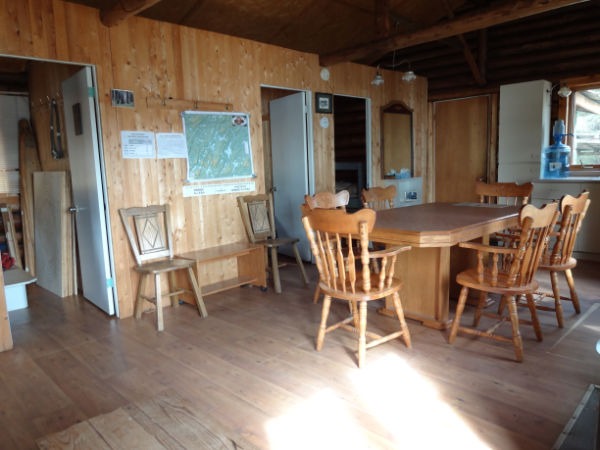 LE COUGAR CABIN – Pourvoirie Fer à Cheval