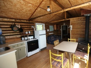 LE LYNX CABIN – Pourvoirie Fer à Cheval