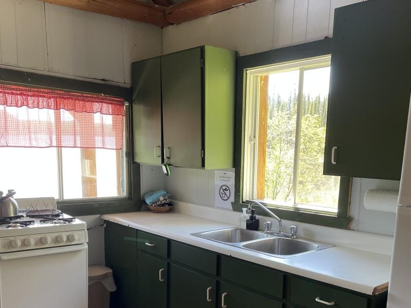 LA LOUTRE CABIN — Pourvoirie Homamo – Pourvoirie Homamo