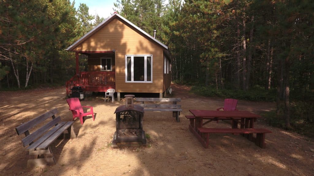 CHALET 11 — Pourvoirie J.E. Goyette – Pourvoirie J.E. Goyette