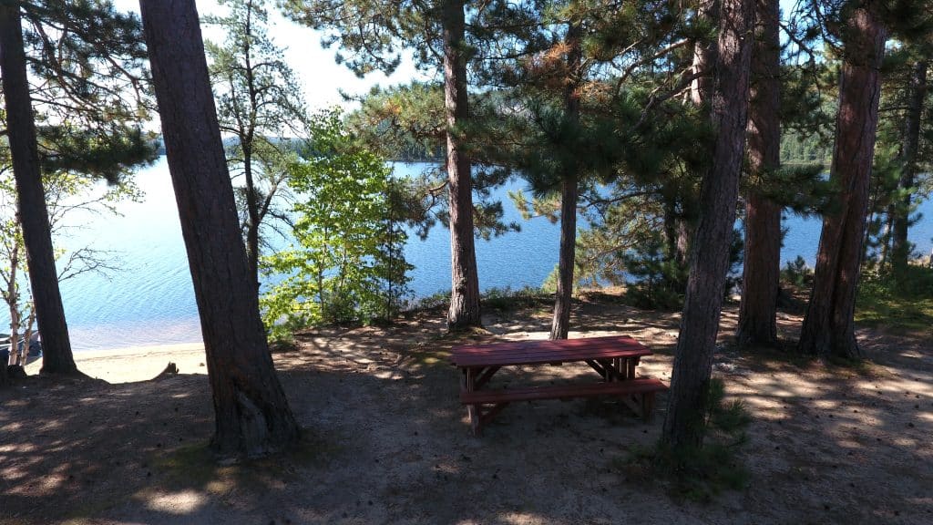 CHALET 5 — Pourvoirie J.E. Goyette – Pourvoirie J.E. Goyette