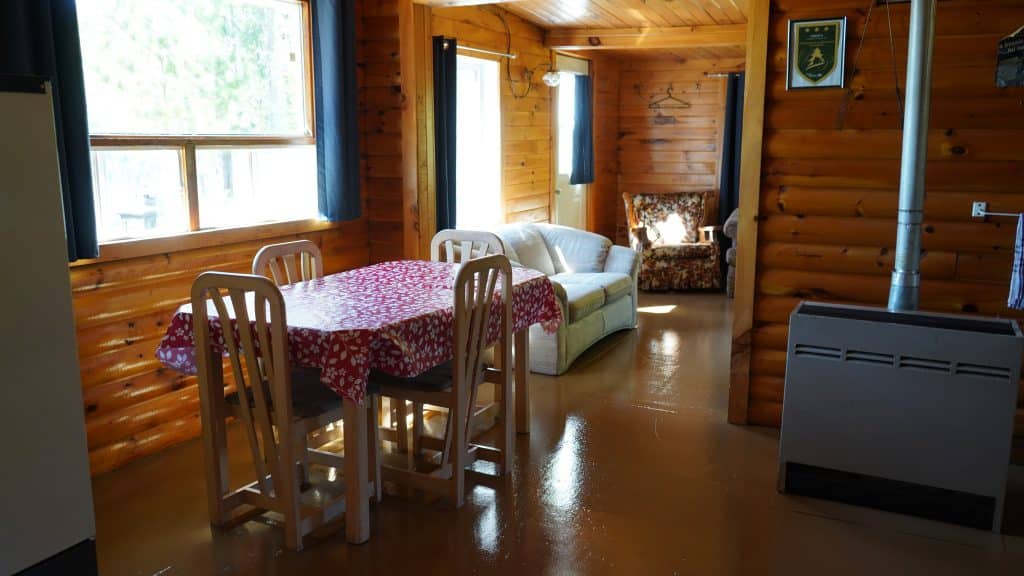 CHALET 6 — Pourvoirie J.E. Goyette – Pourvoirie J.E. Goyette