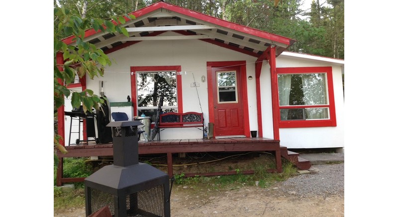 Cabin #5 — Pourvoirie Lacs des Sables et Paradis – Pourvoirie Lacs des Sables et Paradis