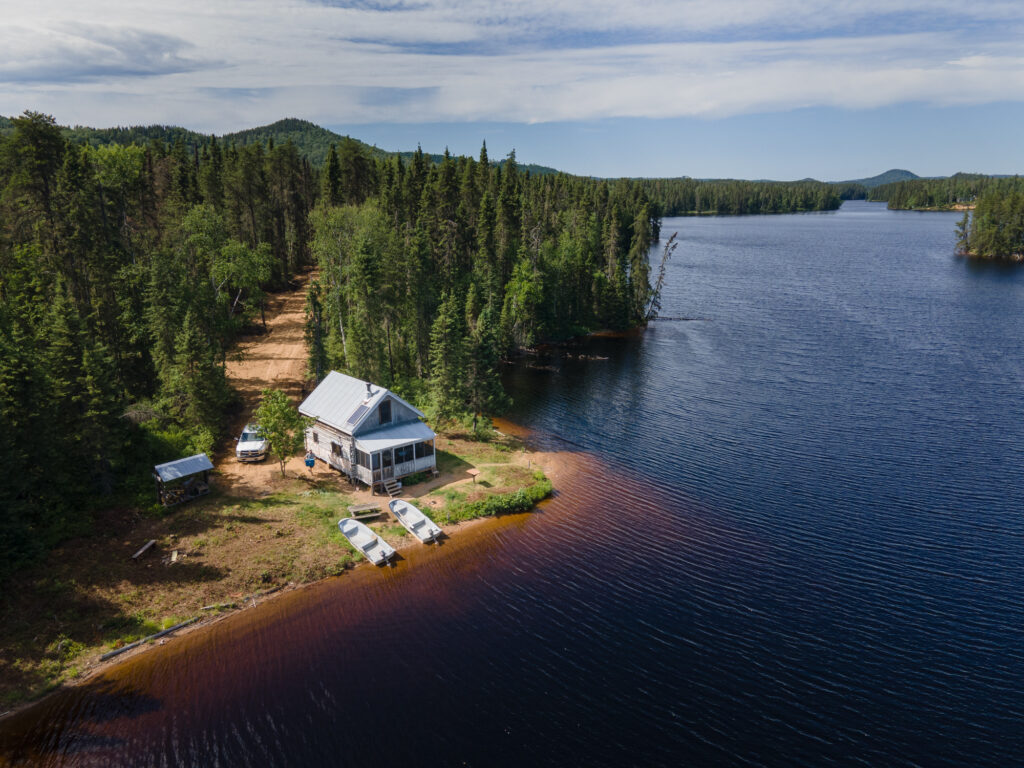 CHALET TRÉPANIER – Pourvoirie Québec Azimut