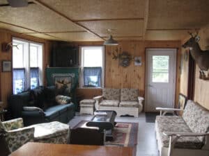 CHALET BOIS ROND — Pourvoirie Tisonagan – Pourvoirie Tisonagan