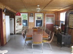 CHALET BOIS ROND — Pourvoirie Tisonagan – Pourvoirie Tisonagan