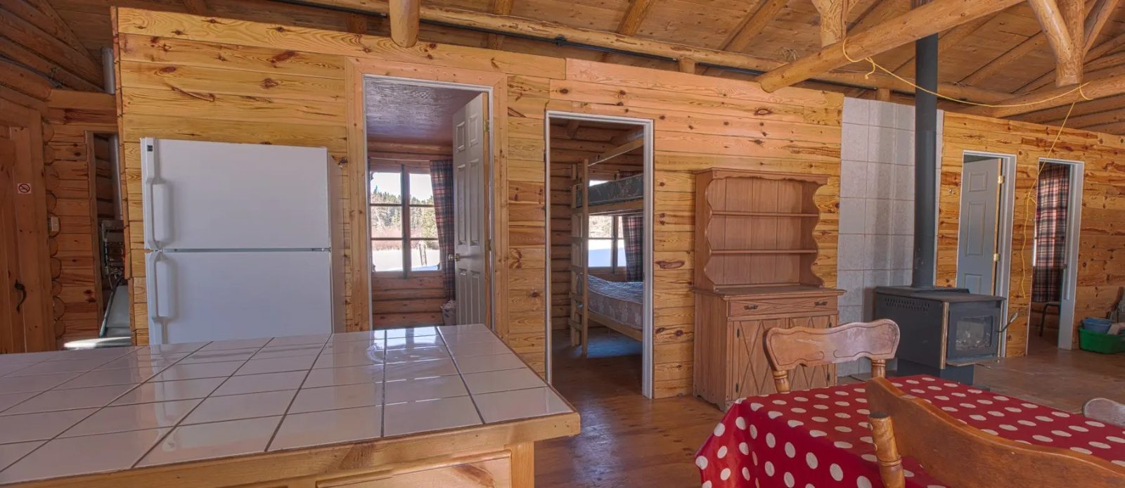 FAMILY CABIN — Pourvoirie Waban-Aki – Pourvoirie Waban-Aki