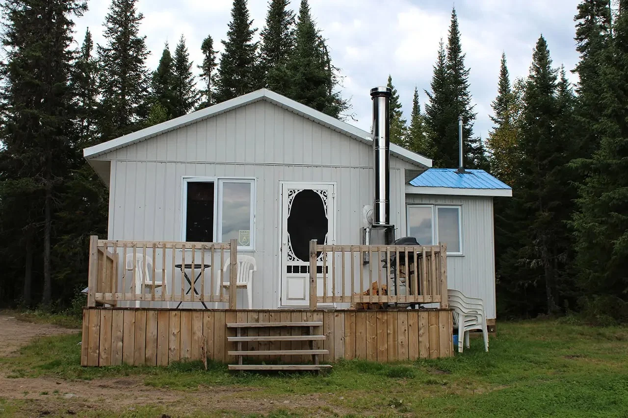CHALET LE MÉSANGEAI – Pourvoirie Waban-Aki