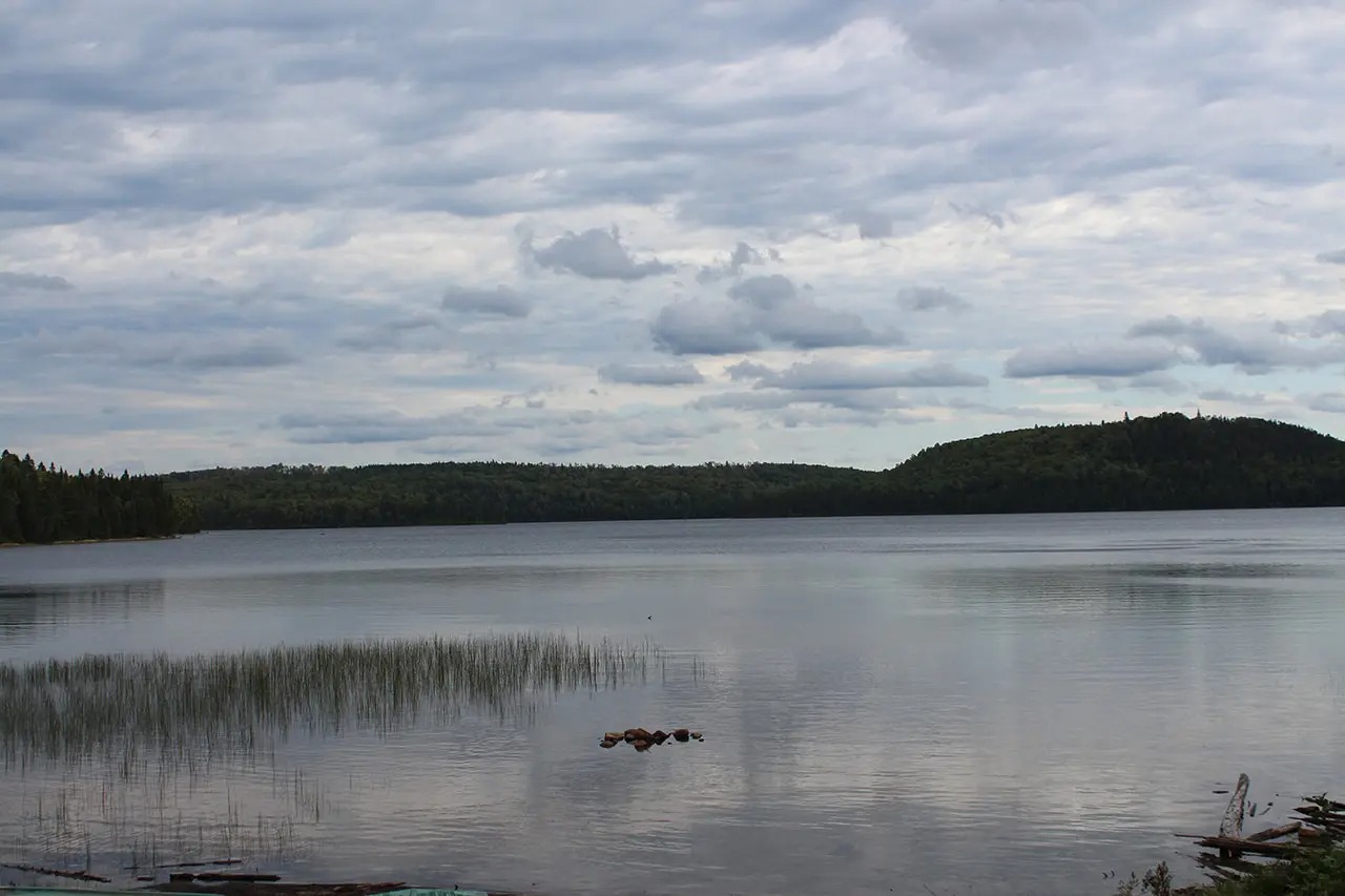 CHALET LE MÉSANGEAI – Pourvoirie Waban-Aki