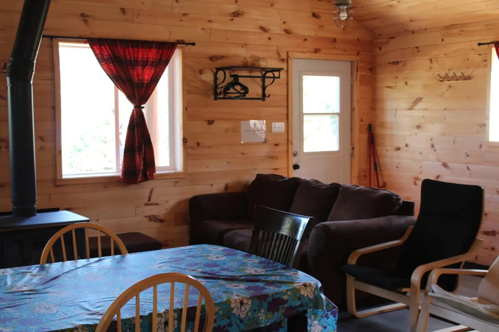 CHALET PEKAN – Pourvoirie Waban-Aki