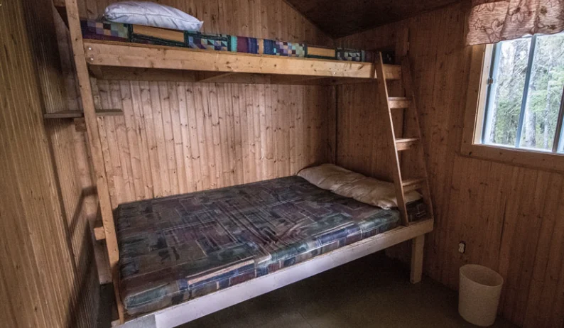 CAMPS EST – CAMPS EST
