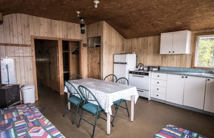 Cabin CAMPS ROSALIE — Pourvoirie WetetNagami Inc. – Pourvoirie WetetNagami Inc.