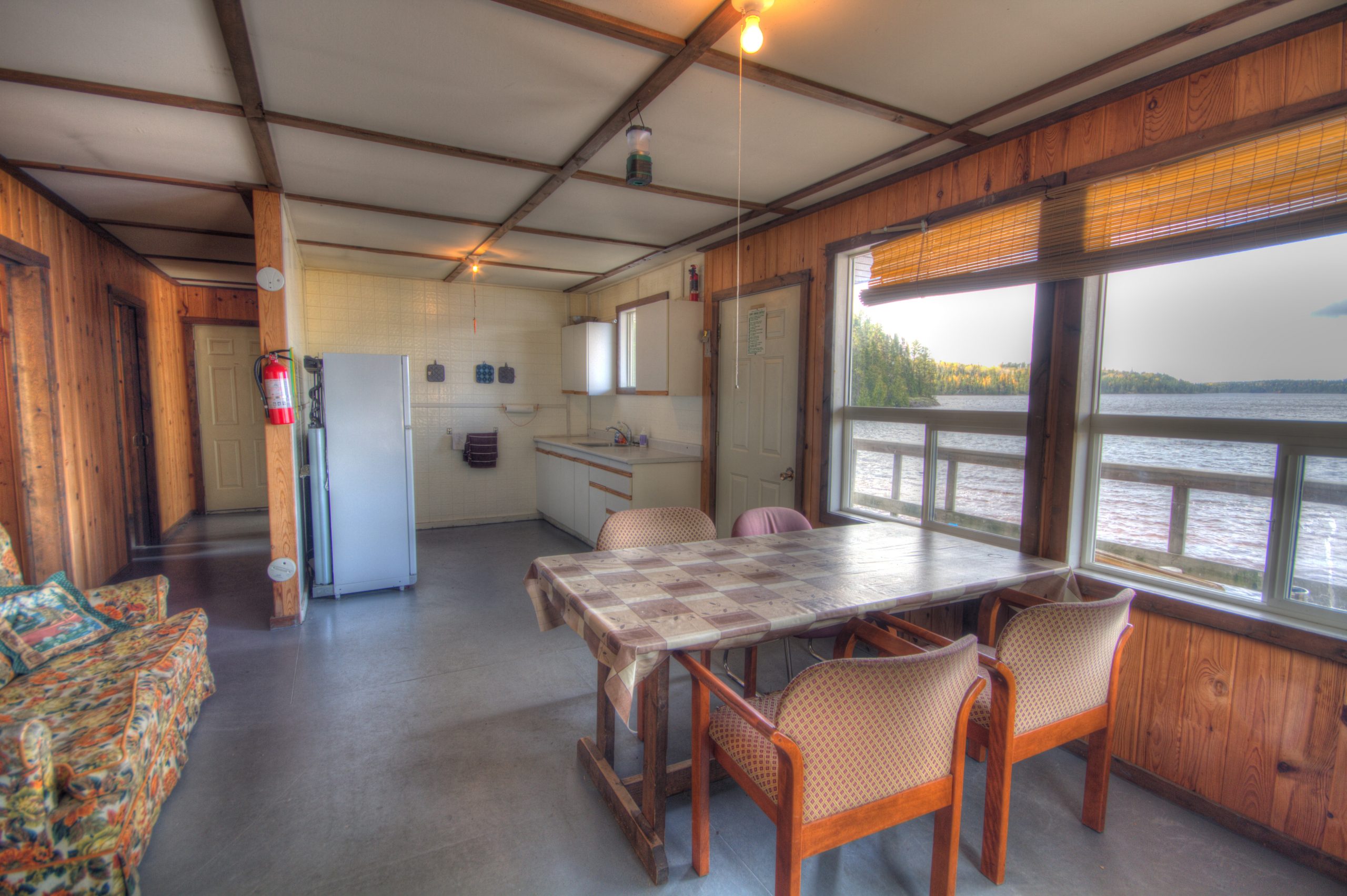 Bow Lake Cabin – Canoe Canada Outfitters