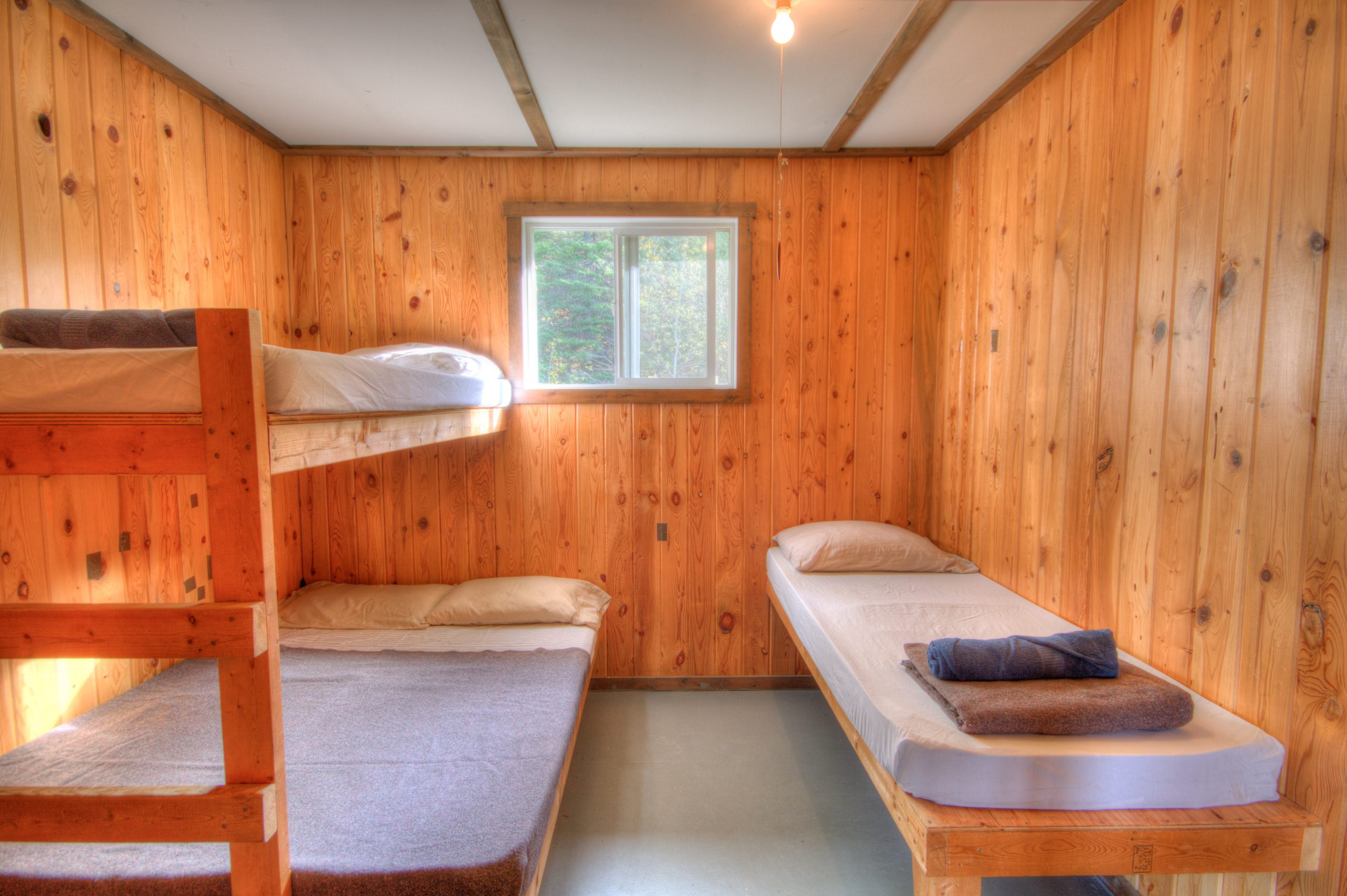 Bow Lake Cabin – Canoe Canada Outfitters