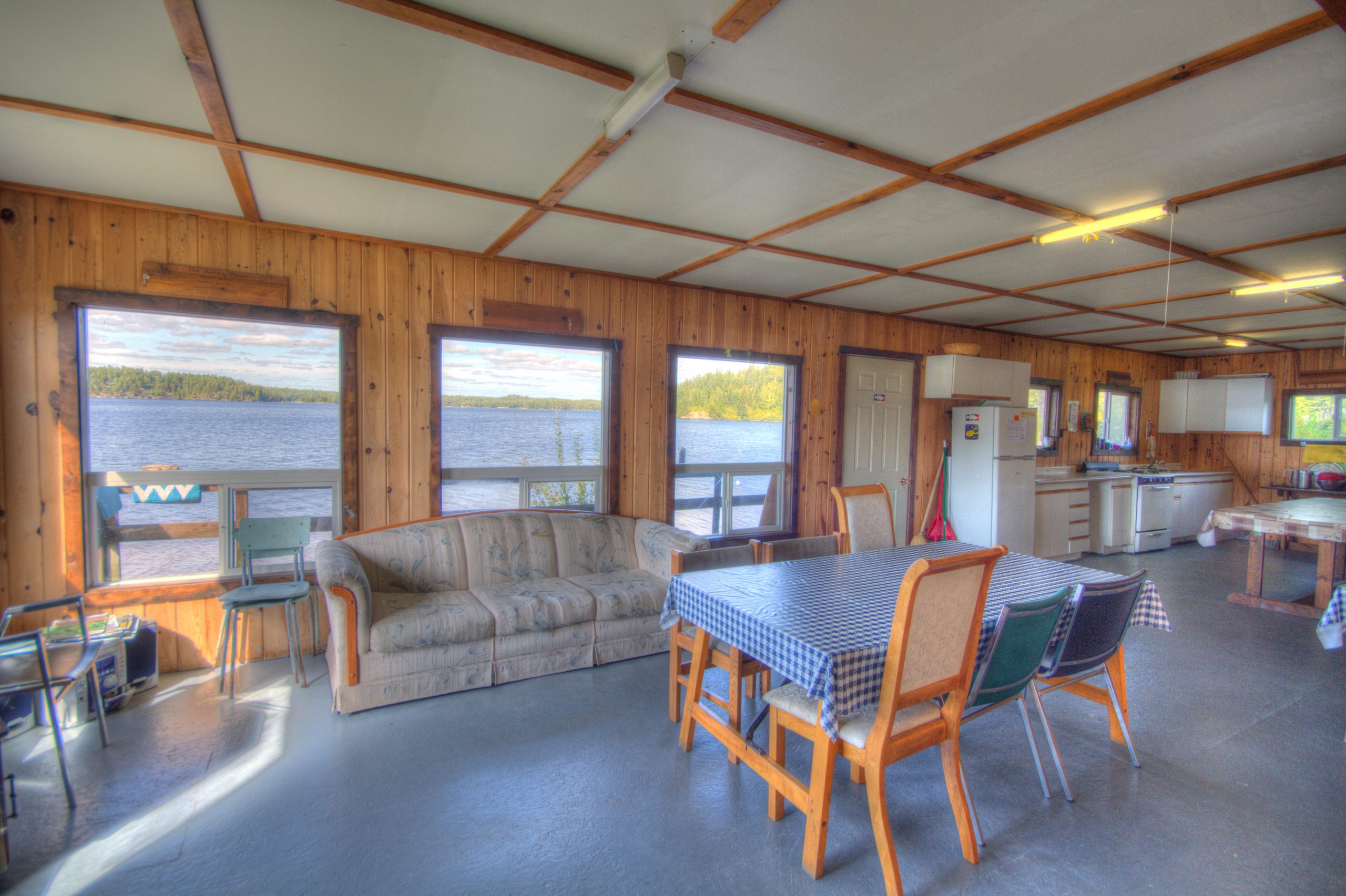 Chalet Sawbill Bay — Canoe Canada Outfitters – Canoe Canada Outfitters