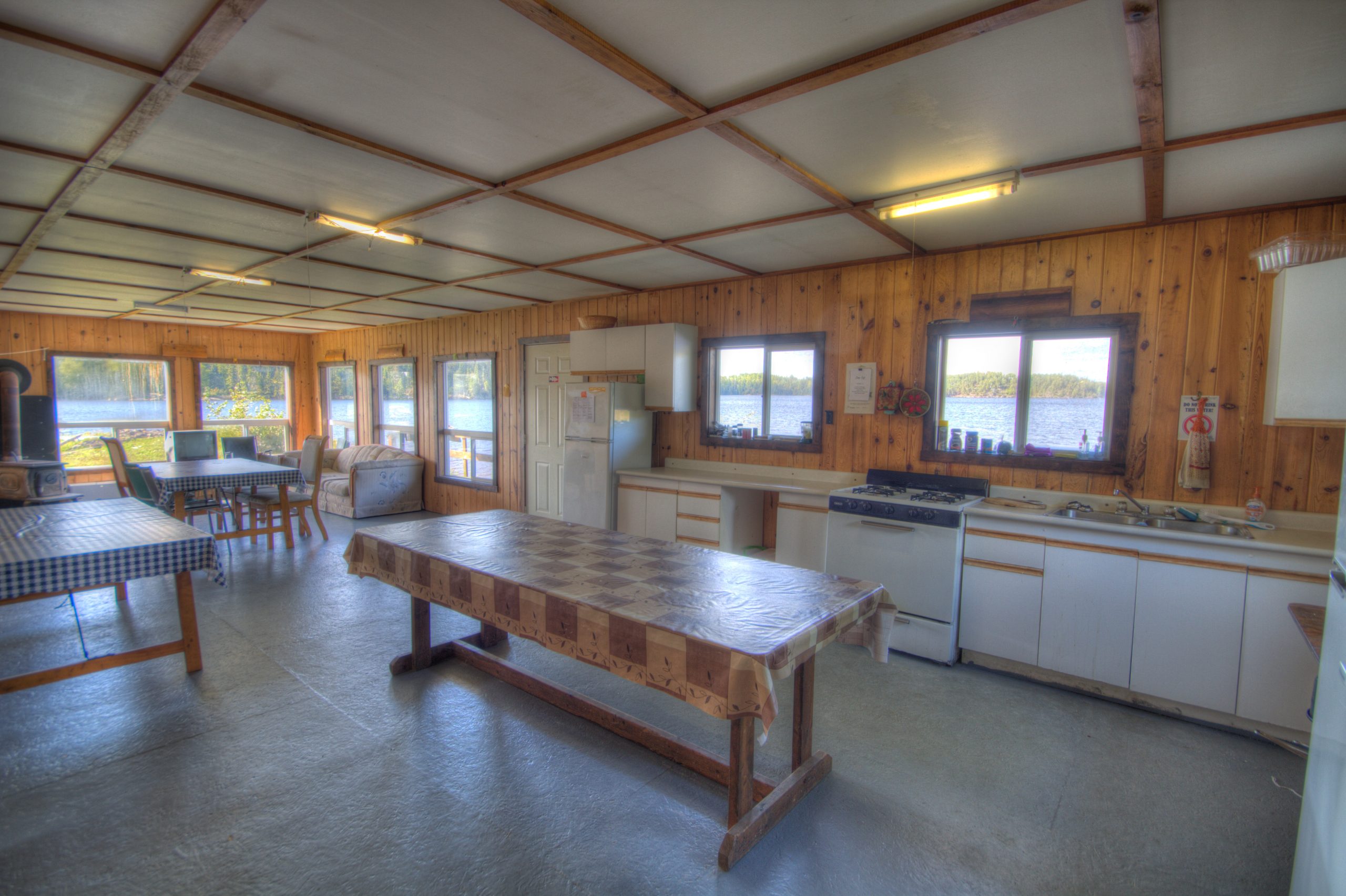 Chalet Sawbill Bay — Canoe Canada Outfitters – Canoe Canada Outfitters