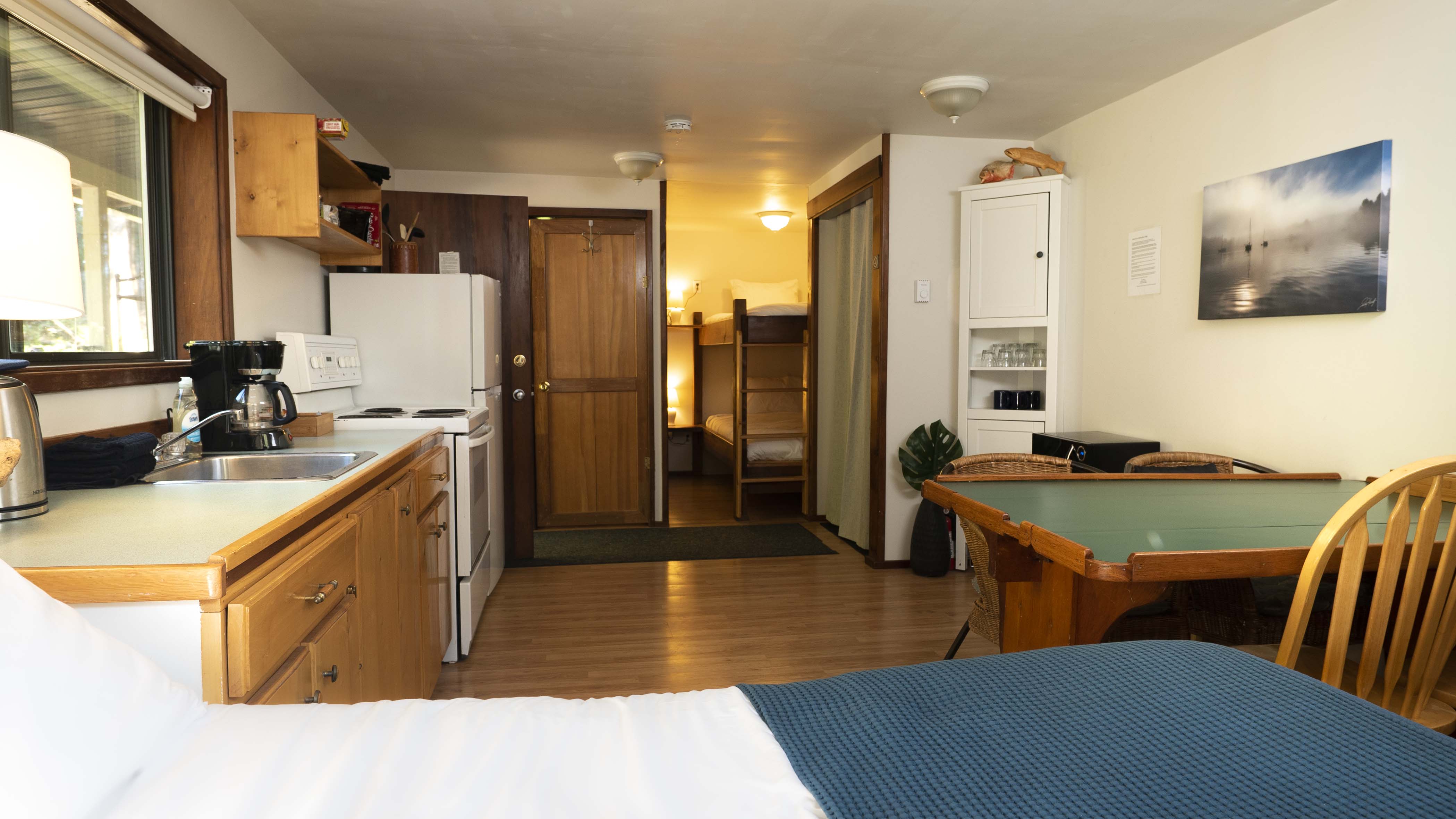 Suite Boat Shop — Finn Bay Lodge – Finn Bay Lodge