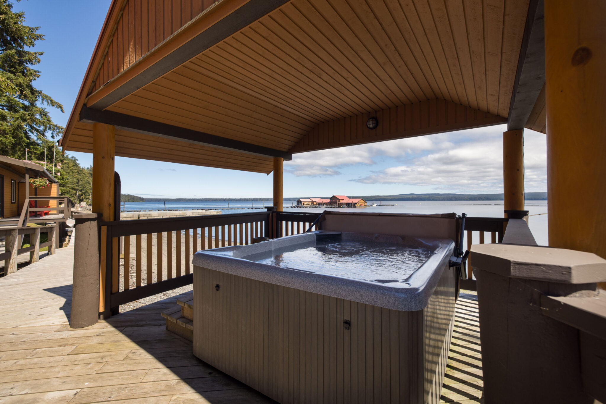 Cabin Haida House — Maude Island Fishing Retreat – Maude Island Fishing Retreat