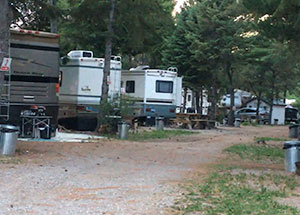 Emplacements de camping et VR — Pine Point Resort – Pine Point Resort
