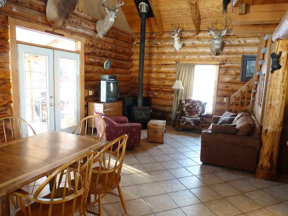 Hunter’s Cabin — Anchor D Guiding & Outfitting Ltd. – Anchor D Guiding & Outfitting Ltd.