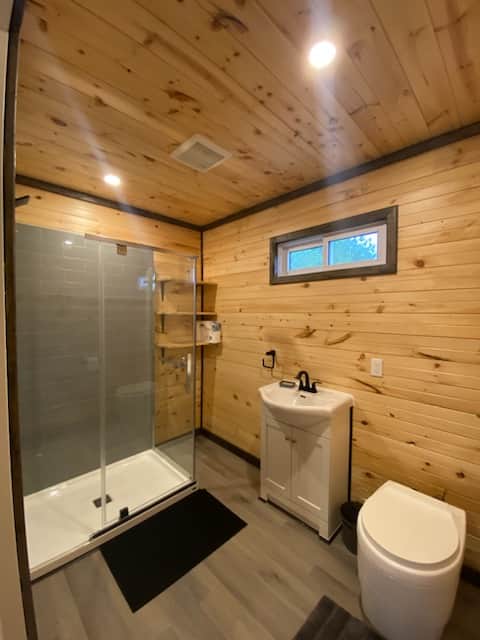 Chalet Adventure Basecamp — Pourvoirie du Lac Forant – Pourvoirie du Lac Forant